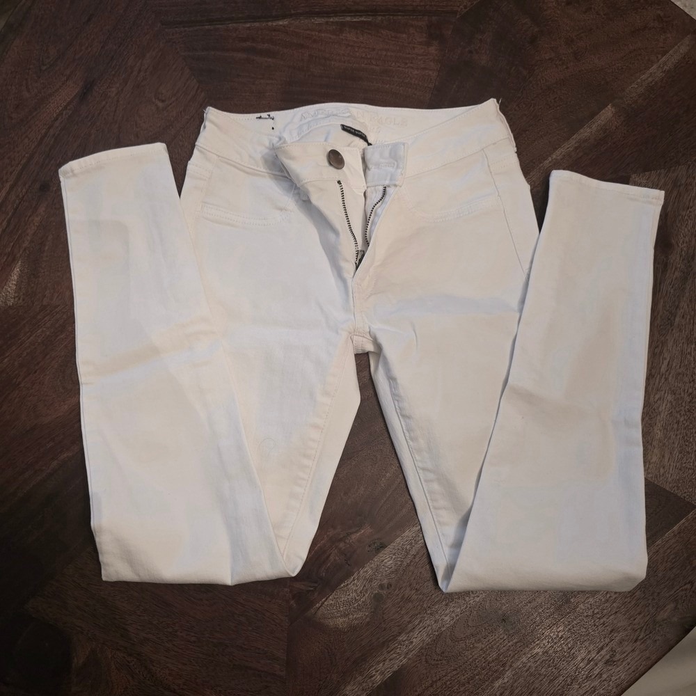 American Eagle White Super Super Stretch Jegging Jeans Size 8 Short
